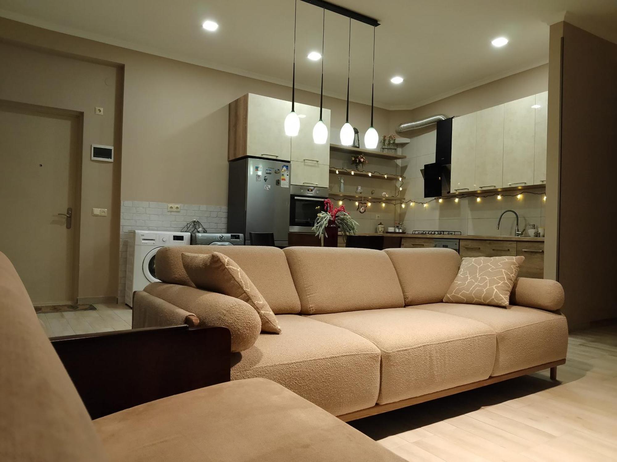 Medea'S Home Кутаиси Екстериор снимка